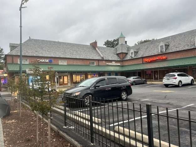 Park and Shop of Cleveland Park, DC: one of the country's oldest (1930) strip malls