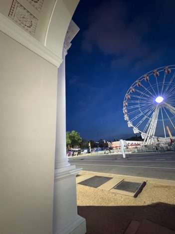 Great American State Fair: Ferris wheel from inside triumphal arch