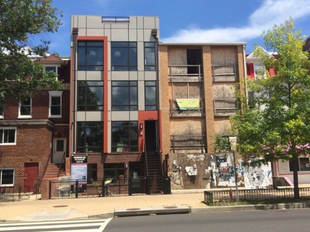 DC Columbia Heights, zombie home on right